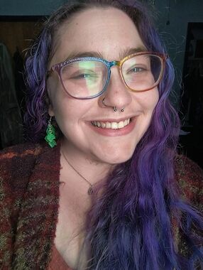 Meet your Posher, Kenzi